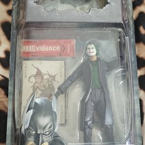 Joker Action Figure with Accessories Heath Ledger Joker Edition